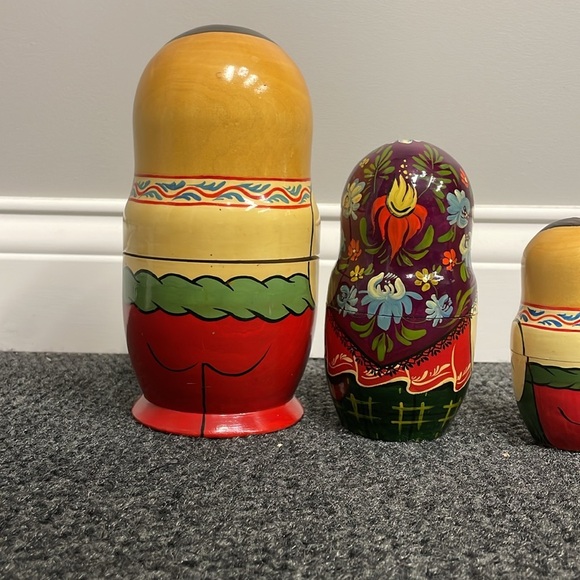 Ukranian musical family Matryoshka Nesting dolls 7" 4 total Stacking Wooden - Picture 6 of 8
